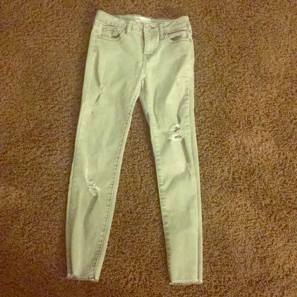 Even though I like them, they don’t fit me.